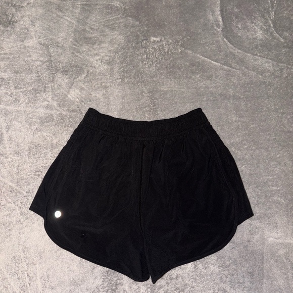 NWT lululemon athletica black ruched-side high-rise short 3” length size xsmall - Picture 2 of 4